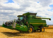 John Deere T660